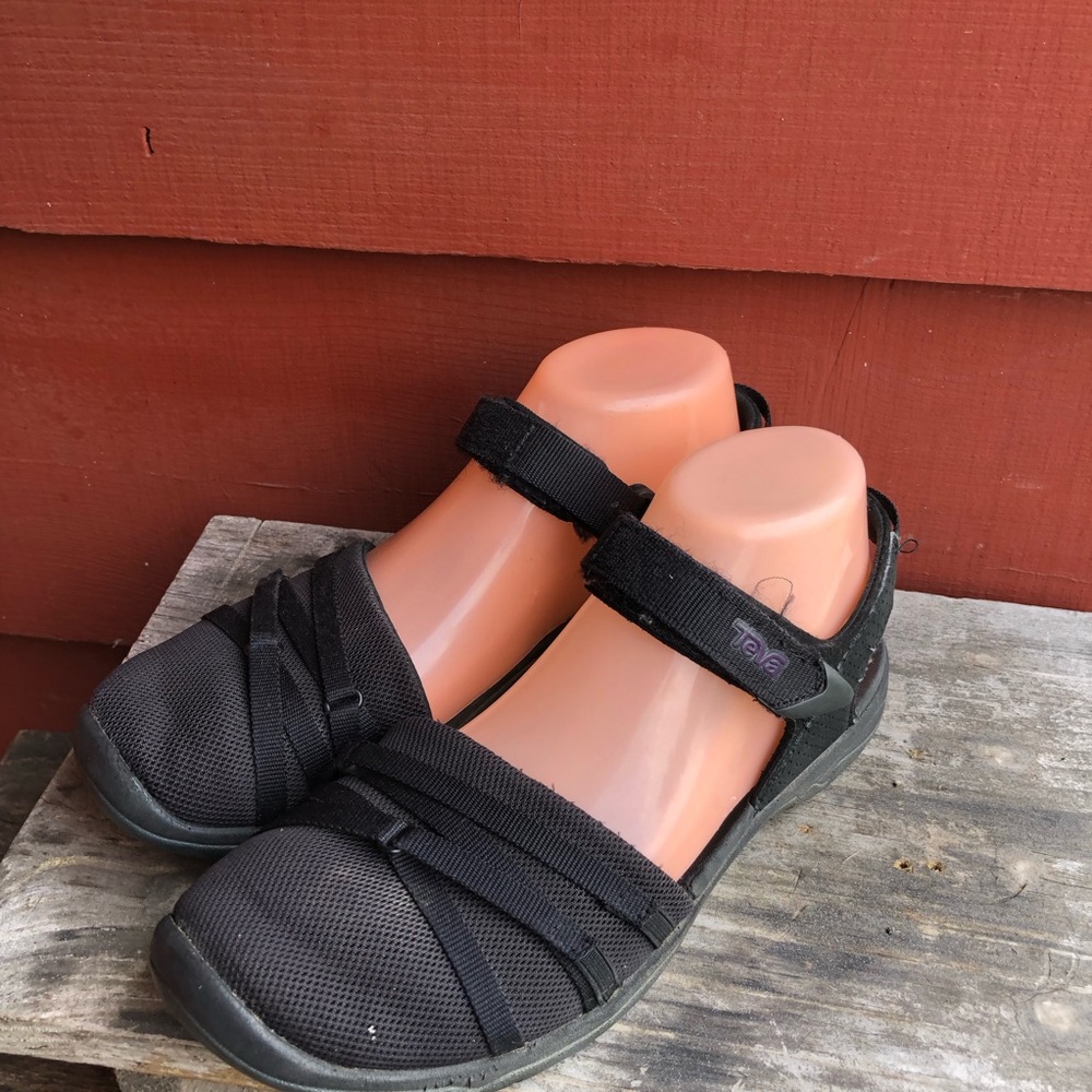 Teva 1106837 Womens Black Tirra CT Closed Toe Adjustable Strap Sandals Size 7.5 - Picture 3 of 14